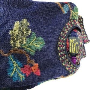 Alpaca boutique sweater -gorgeous pattern